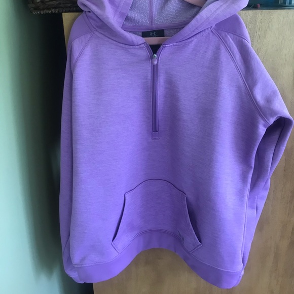 Under Armour Other - Under Armour Youth Girls Lge Cold Gear Sweatshirt